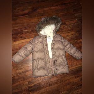 Old Navy Hooded size 4T girls Puffer Jacket